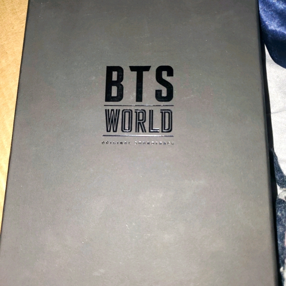 Bts world